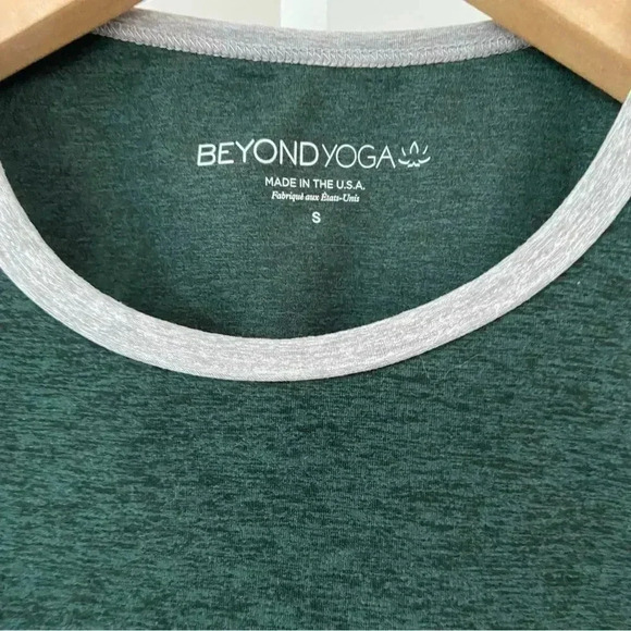 Beyond Yoga Space Dye On Block Bra size Small - Picture 4 of 6